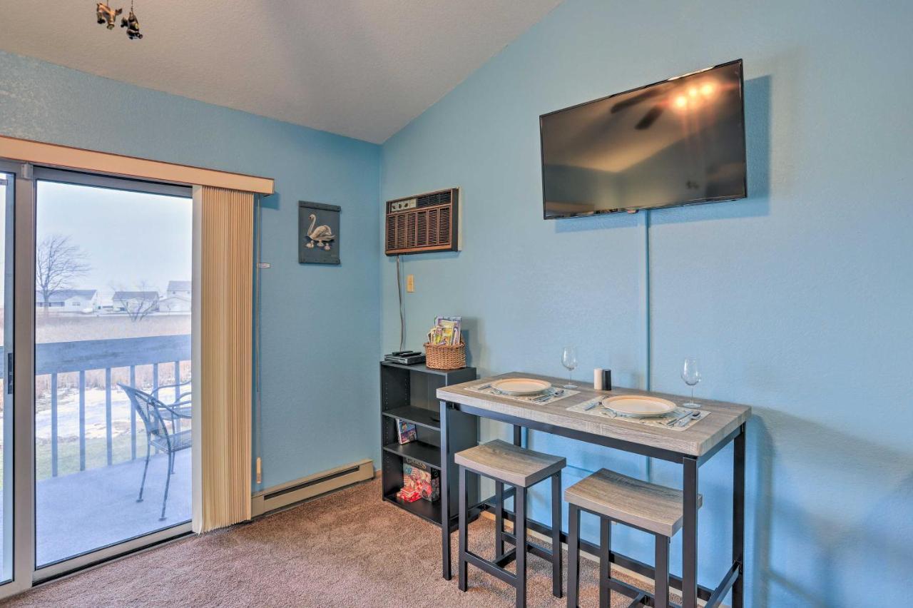 Condo With Balcony, Dock And Access To Lake Erie Sand Beach Εξωτερικό φωτογραφία